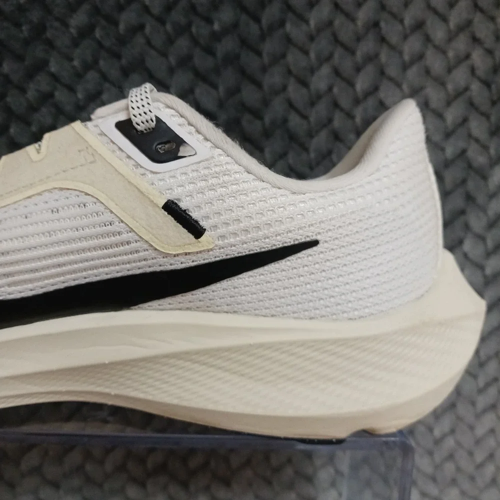 Nike Air Zoom Pegasus 40 White Coconut Milk Women's Walking Running Shoes Sz 10